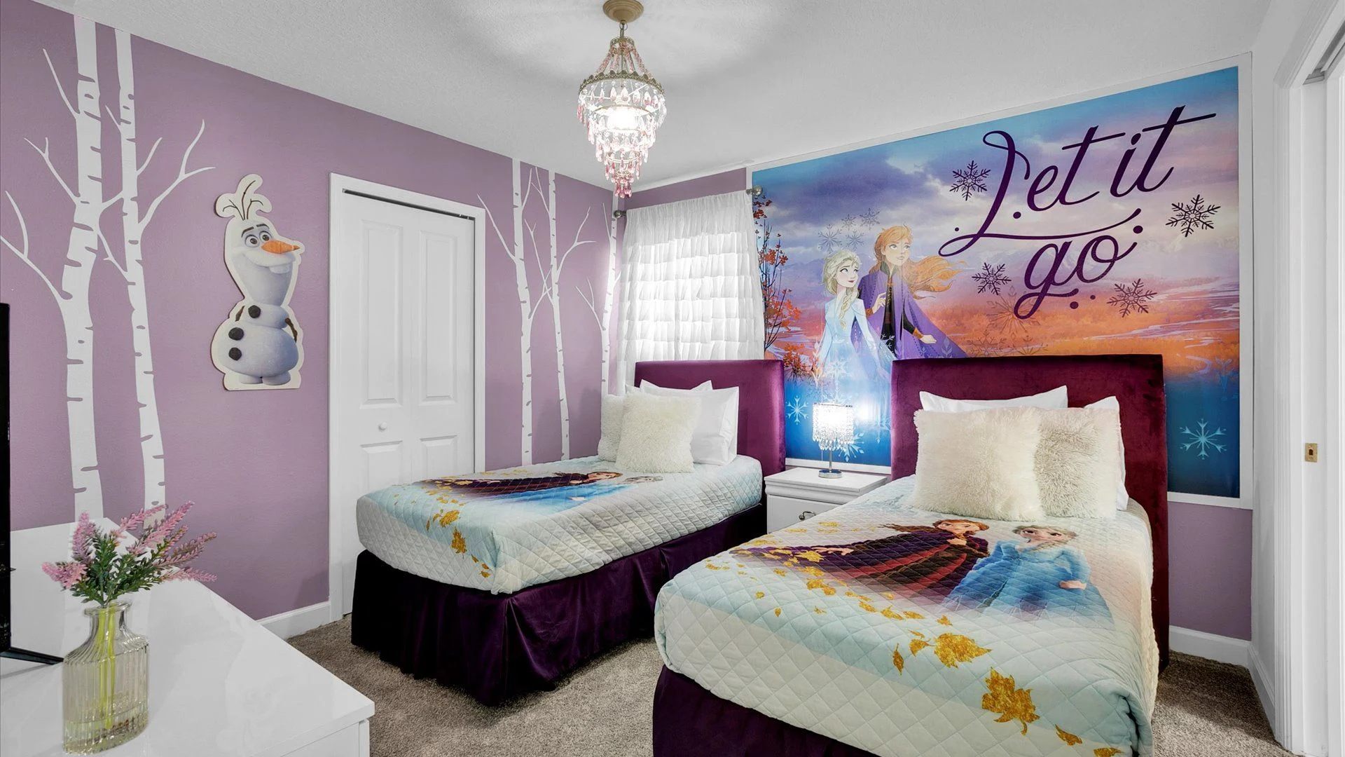 9 Storey Lake Resort 8 Bed Pool Home Twin Bedroom
